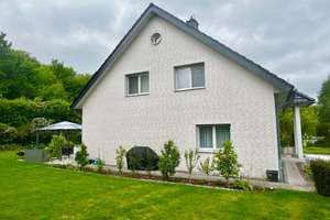 LEBENSQUALITÄT PUR! Hochwertige Immobilie mit großem Grundstück und viel Privatsphäre – Die vollständige Adresse der Immobilie erhältst du vom Anbieter., 99099 Windischholzhausen, Erfurt – Vorschaubild 3