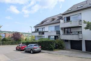 Wohnen mit Weitblick: Helle DG-Wohnung mit EBK, sonniger Loggia und Einzelgarage in Sillenbuch – Die vollständige Adresse der Immobilie erhältst du vom Anbieter., 70619 Sillenbuch (Ortsteil), Stuttgart – Vorschaubild 9