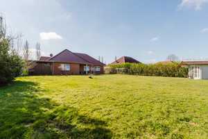 Walmdachbungalow mit großem, nicht einsehbarem Garten – Wohnen auf einer Ebene in ruhiger Lage – Nienburg (Weser) (Kreis) – Vorschaubild 17