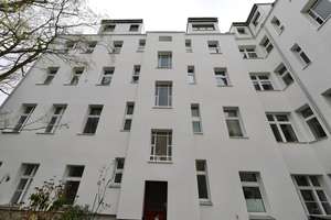 BESTE LAGE ZWISCHEN BRANITZER PLATZ & REICHSSTR. - FRISCH RENOVIERT - TOLL GESCHNITTEN MIT 2 BÄDERN – Kirschenallee 12A kk, 14050 Westend, Berlin – Vorschaubild 22