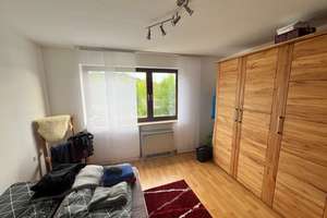 * TOP-LAGE MIT TRAUMBLICK! Sehr schöne 2-Zi.-Wohnung mit Balkon, EBK, TG-Stpl., Hobbyraum * – Die vollständige Adresse der Immobilie erhältst du vom Anbieter., 70327 Gehrenwald, Stuttgart – Vorschaubild 3