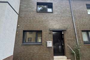 Ansprechendes und modernisiertes 6-Zimmer-Reihenhaus mit luxuriöser Innenausstattung in Duisburg – Schloßstraße 41, 47179 Aldenrade, Duisburg – Vorschaubild 1