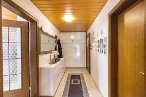 Attraktives Mehrfamilienhaus mit Zimmervermietung und zwei Wohnungen in idyllischer Lage – Unterallgäu (Kreis) – Vorschaubild 5