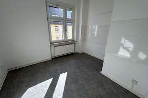 Geräumige 2-Zimmer-Wohnung mit geschlossenem Balkon! – Otto-Richter-Straße 29, 39116 Sudenburg, Magdeburg – Vorschaubild 4