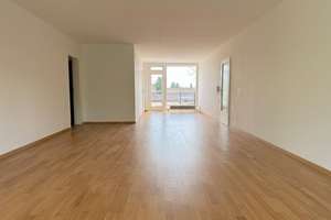 Moderne, helle 4-Zimmer-Wohnung in grüner Lage mit Blick in den Kaiserpark (Nähe Stadtwald) – Schönwasserstraße 228, 47800 Bockum, Krefeld – Vorschaubild 3