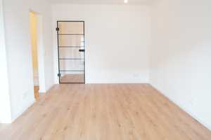 Helle und frisch renovierte 2-Zimmer Balkon Wohnung - sofort bezugsfertig – Hans-Denck-Straße 44, 85051 Ingolstadt – Vorschaubild 1