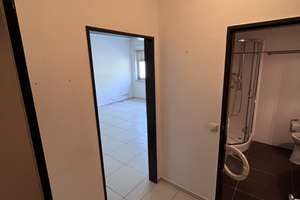 Helle, gut geschnittene 1,5-Zimmer-Wohnung mit Balkon & EBK in Solingen-Gräfrath – Schlagbaumer Straße 154, 42653 Gräfrath, Solingen – Vorschaubild 2
