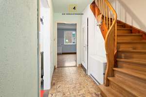 Handwerker-Chance : Reihenmittelhaus mit Garten zum Preis einer Wohnung – Kantstraße 24, 72636 Frickenhausen – Vorschaubild 7