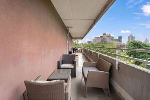Domblick in Deutz – 3-Zimmer-Wohnung mit großem Sonnenbalkon nahe der Lanxess Arena! – Die vollständige Adresse der Immobilie erhältst du vom Anbieter., 50679 Deutz, Köln – Vorschaubild 6