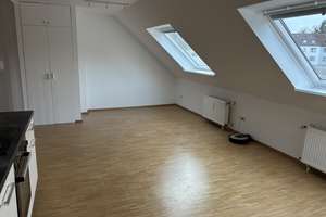 2-Raum-Dachgeschossstudio mit Einbauküche in Huttrop – Huttropstraße 42, 45138 Huttrop, Essen – Vorschaubild 4