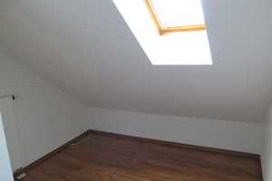 Schöne helle 1,5-Raum-Dachgeschosswohnung mit Balkon in Ottobrunn – Ottostraße XX, 85521 München (Kreis) – Vorschaubild 4