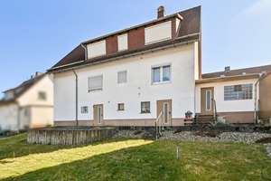 Wohnen mit Weitblick – gepflegtes Einfamilienhaus mit Garten in Schauenburg – Die vollständige Adresse der Immobilie erhältst du vom Anbieter., 34270 Schauenburg – Vorschaubild 2