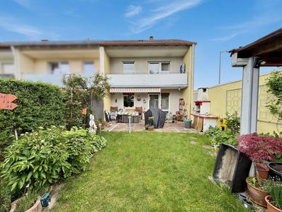 Charmantes Reiheneckhaus mit Garten, Garage und viel Potenzial in ruhiger Lage von Memmingen