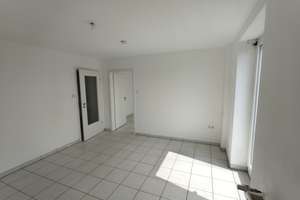 Ruhige 2 Zimmer Dg-Wohnung  mit Südbalkon Nähe Sterkrade-Mitte – Mathildestraße 4, 46149 Sterkrade-Mitte, Oberhausen – Vorschaubild 4