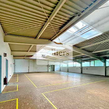 Münchener Süden - 2.000 m² Hallen- und Büroflächen