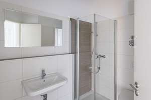 Hochwertige Penthouse-Wohnung mit weitläufiger Dachterrasse in Ingolstadt-Hollerstauden! – Die vollständige Adresse der Immobilie erhältst du vom Anbieter., 85049 Friedrichshofen-Hollerstauden, Ingolstadt – Vorschaubild 13