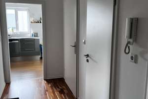 Neu renoviertes, helles WG-Zimmer  in Reutlingen Innenstadt!  – Werastraße 24, 72764 Reutlingen-Mitte, Reutlingen – Vorschaubild 2