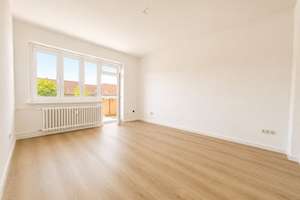 Modernisierte, bezugsfreie 3-Zimmer-Dachgeschosswohnung mit Blick ins Grüne - Angebotsverfahren – Die vollständige Adresse der Immobilie erhältst du vom Anbieter., 12169 Steglitz, Berlin – Vorschaubild 4
