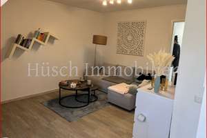 **huesch-immobilien.de**
Charmante 2-Zimmer-Dachgeschosswohnung in Essen-Bergerhausen – Die vollständige Adresse der Immobilie erhältst du vom Anbieter., 45136 Bergerhausen, Essen – Vorschaubild 2