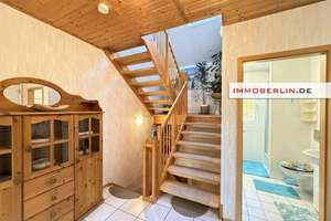 IMMOBERLIN.DE - Wunderbares Haus mit Südwestgarten in familienfreundlicher Lage – Die vollständige Adresse der Immobilie erhältst du vom Anbieter., 12621 Kaulsdorf, Berlin – Vorschaubild 4