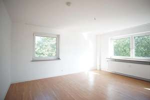 Tolle Etagenwohnung mit Sonnenbalkon, EINBAUKÜCHE – Aktienstraße 71, 45359 Schönebeck, Essen – Vorschaubild 10