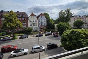 Frisch sanierte 2-Zimmer-Wohnung mit 2 Balkonen, Einbauküche & Laminatboden – Lachswehrallee 8, 23558 Sankt Lorenz Süd, Lübeck – Vorschaubild 6