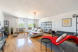 AIGNER - Großzügig wohnen in Schwabing – 2-Zimmer-Wohnung mit Südloggia