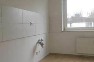 Großräumige 3-Zimmer-Wohnung mit Balkon! – Freisenbruchstr. 23, 45279 Freisenbruch, Essen – Vorschaubild 2