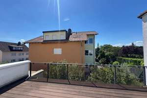 Charmantes Einfamilienhaus mit Garten, Terrasse & Balkon in Frankfurt, Nieder-Erlenbach – Am Buchbaum 12A, 60437 Nieder-Erlenbach, Frankfurt am Main – Vorschaubild 23
