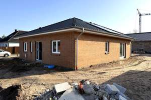 Neubau-Klinkerbungalow in beliebter Lage – Die vollständige Adresse der Immobilie erhältst du vom Anbieter., 29313 Hambühren – Vorschaubild 12