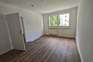 Neu renoviert! Helle 3-Zi. mit Balkon, Wanne & Laminat in ruhiger Lage!  – Würzburger Straße 36 B, 9130 Sonnenberg, Chemnitz – Vorschaubild 9
