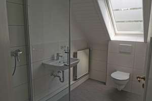 Schöne Dachgeschosswohnung mit Loggia in Lübeck Schönböcken – Die vollständige Adresse der Immobilie erhältst du vom Anbieter., 23556 Sankt Lorenz Nord, Lübeck – Vorschaubild 3