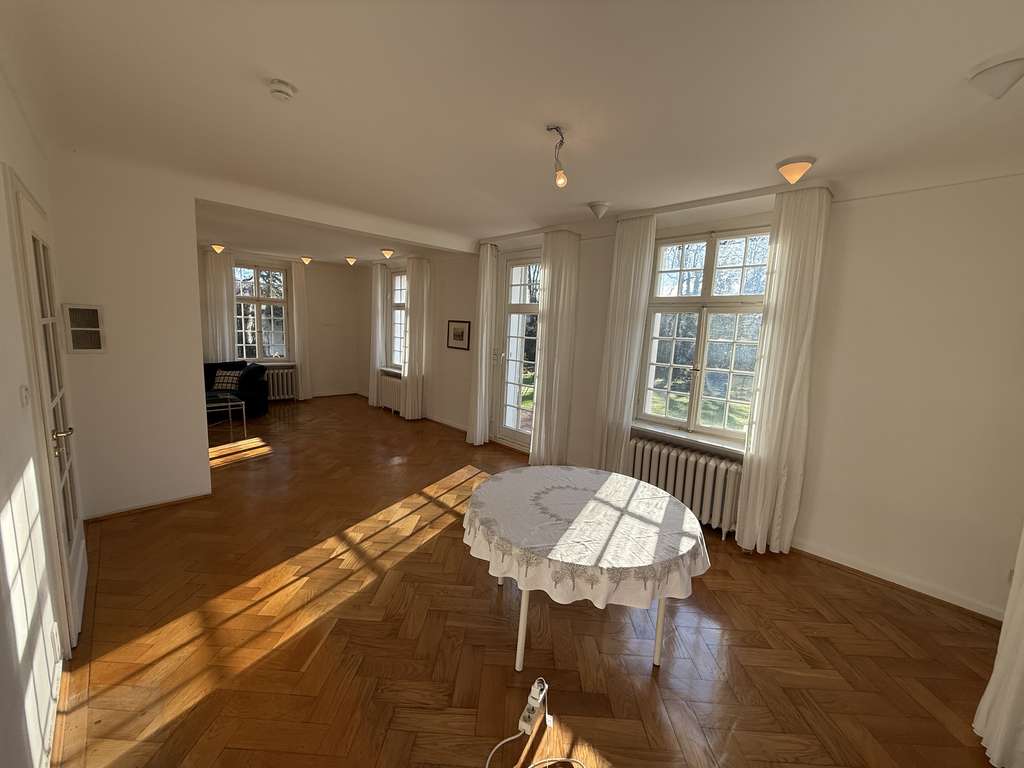 Immobilie in Baienfurt - Historisches Luxus-Anwesen mit 15,5 Zimmern, großem Garten und exklusiven Annehmlichkeiten im Schuss - Bild 4