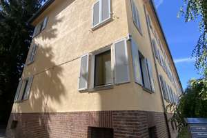 WG-geignete Wohnung mit drei Zimmern und Balkon in Offenbach