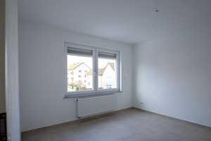 Über 250m DHH mit zwei Garagen und beheiztem Keller... KERNSANIERT,  Top-Lage,  VON PRIVAT       – Lerchenweg 2, 31655 Schaumburg (Kreis) – Vorschaubild 13