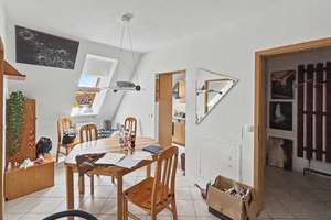 Frei verfügbare 2-Zimmer-Wohnung im Zentrum von Fürth – Die vollständige Adresse der Immobilie erhältst du vom Anbieter., 90762 Altstadt, Innenstadt, Fürth – Vorschaubild 4