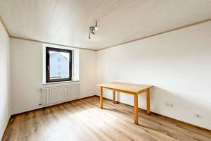 Trier-Filsch: Reihenmittelhaus als 3-FH mit zwei Balkonen, zwei Garagen & zwei PKW-Außenstellplätzen – Die vollständige Adresse der Immobilie erhältst du vom Anbieter., 54296 Filsch, Trier – Vorschaubild 18
