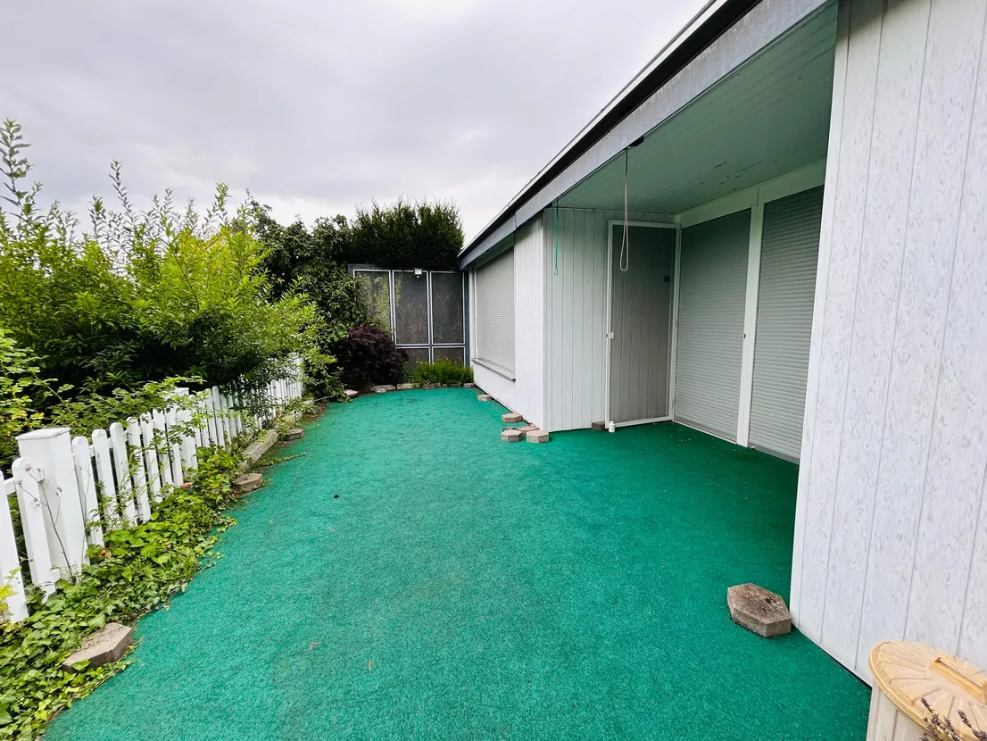 Idyllisch wohnen... Ihr Bungalow in grüner Ruhelage von Salzgitter- Bad – Terrasse
