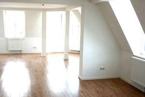 Provisionsfreie 3,5 Zimmerwohnung mit ca. 98 m² im Herzen von Solingen – Kölner Str. 73-77, 42651 Solingen-Mitte, Solingen – Vorschaubild 2