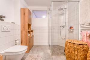 Traumhafte Terrassenwohnung mit 3 bzw. 4 Zimmern in Best Lage direkt am Lech in Hochzoll – Die vollständige Adresse der Immobilie erhältst du vom Anbieter., 86163 Hochzoll-Nord, Augsburg – Vorschaubild 9