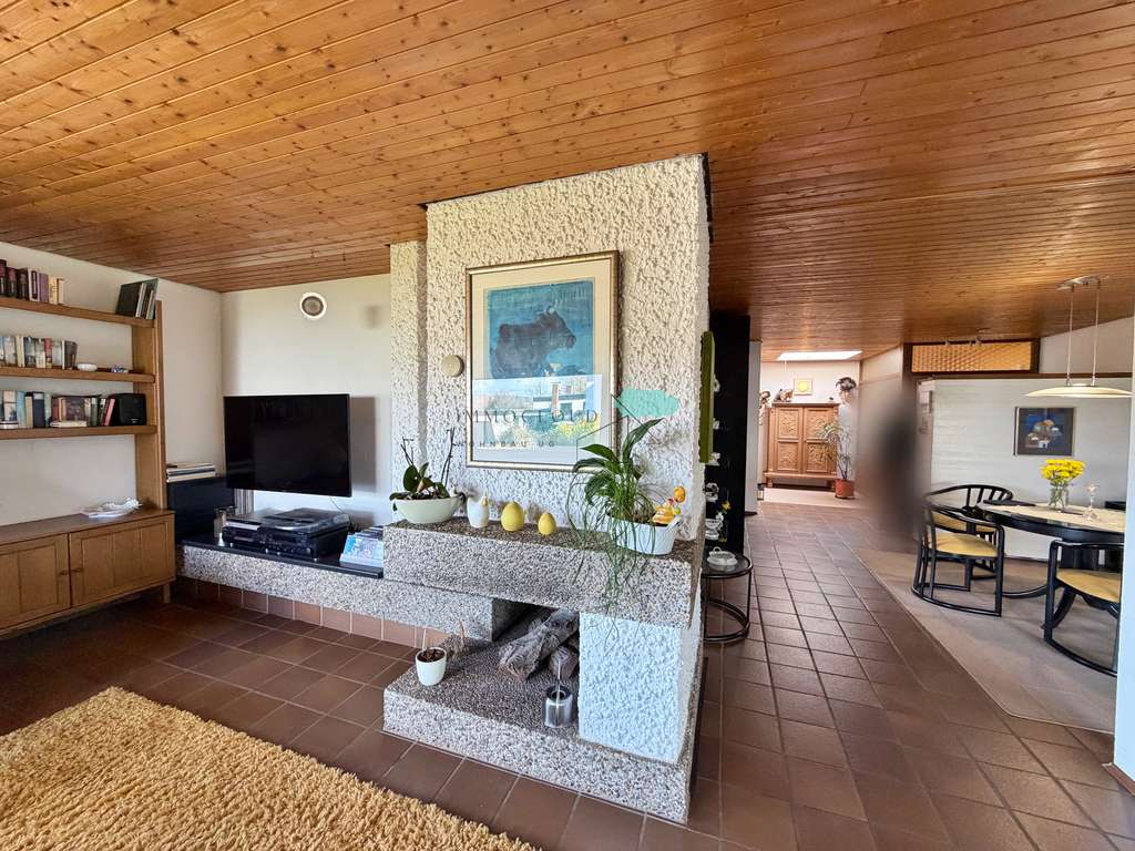 Immobilie in Maulbronn - Beeindruckendes, freistehendes Zweifamilienhaus  in erstklassiger Lage von Maulbronn - Bild 2