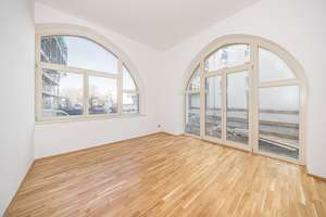 *** Attraktives Loft * 4 Zimmer * Terrasse * 2 Bäder * Gehobene Ausstattung *** – Straße der Nationen 80b, 9111 Zentrum, Chemnitz – Vorschaubild 2