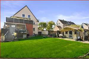 Exklusives Zweifamilienhaus mit zwei separaten Wohnebenen, 236,44 m² Wohnfläche, zwei Garagen  – Die vollständige Adresse der Immobilie erhältst du vom Anbieter., 47178 Vierlinden, Duisburg – Vorschaubild 3
