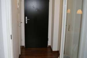 sehr schöne 2 Zimmer Maisonette Dachgeschosswohnung – An der Kaiserburg 3, 40629 Ludenberg, Düsseldorf – Vorschaubild 2