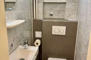 Groß & Hell schöne 5 Zi-DG-Wohnung mit Charme & Komfort in grüner Lage & Balkon – 40237 Düsseltal, Düsseldorf – Vorschaubild 13