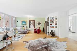 Licht & Design: Exkl. 5-Zi-Townhouse im Herzen von Kaiserswerth! Studio! Hobby! Garten! Garage! – Die vollständige Adresse der Immobilie erhältst du vom Anbieter., 40489 Kaiserswerth, Düsseldorf – Vorschaubild 2