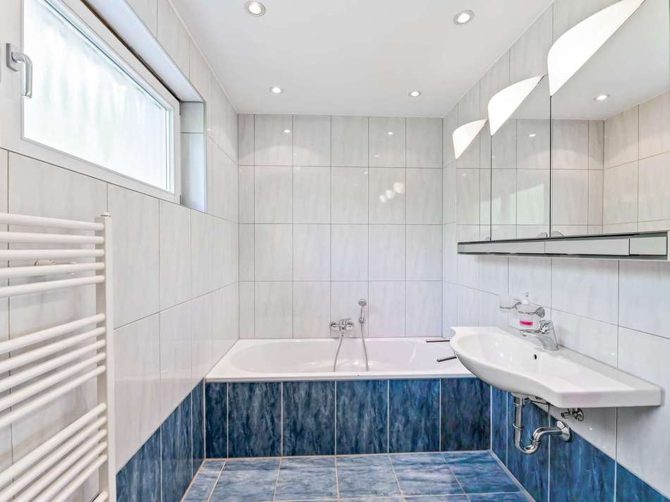 Badezimmer EG