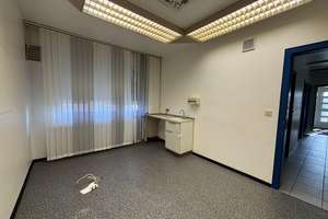Attraktives 3-Familienhaus mit Gewerbeeinheit – vielseitig nutzbar und ideal gelegen – Die vollständige Adresse der Immobilie erhältst du vom Anbieter., 58675 Hemer – Vorschaubild 32