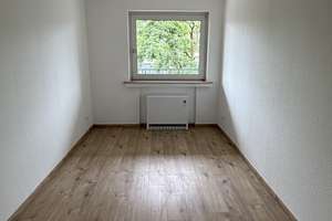 Renovierte 4 Zi.- Whng. - neues Wannenbad, großer Balkon - Bochum Höntrop – Frankenweg 46, 44867 Westenfeld, Bochum – Vorschaubild 6
