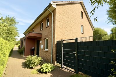 Exklusive Kapitalanlage: Drei Gepflegte Reihenhauser in gefragter Wohnlage.
